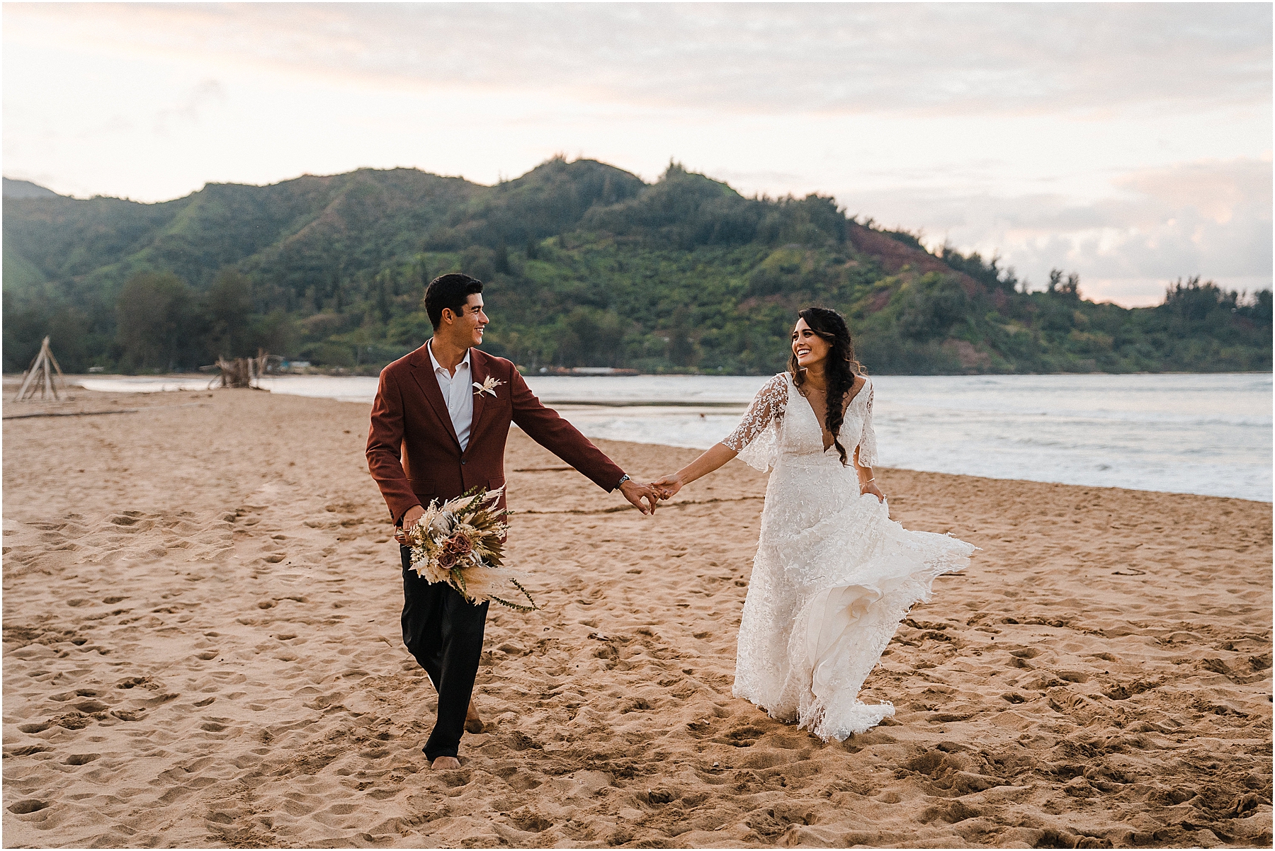 elopement on the beach in kauai